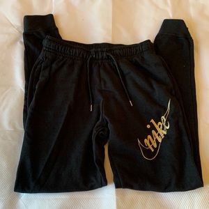 Nike jogger sweatpants
